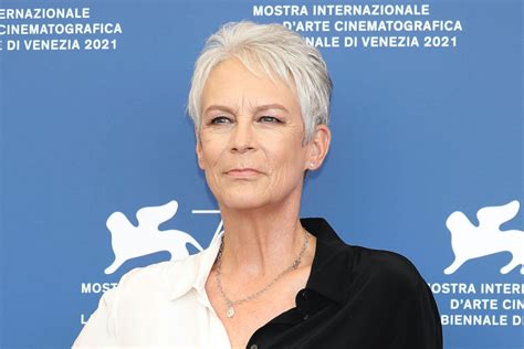 Jamie Lee Curtis Felt Embarrassed by Trading Places Nude。